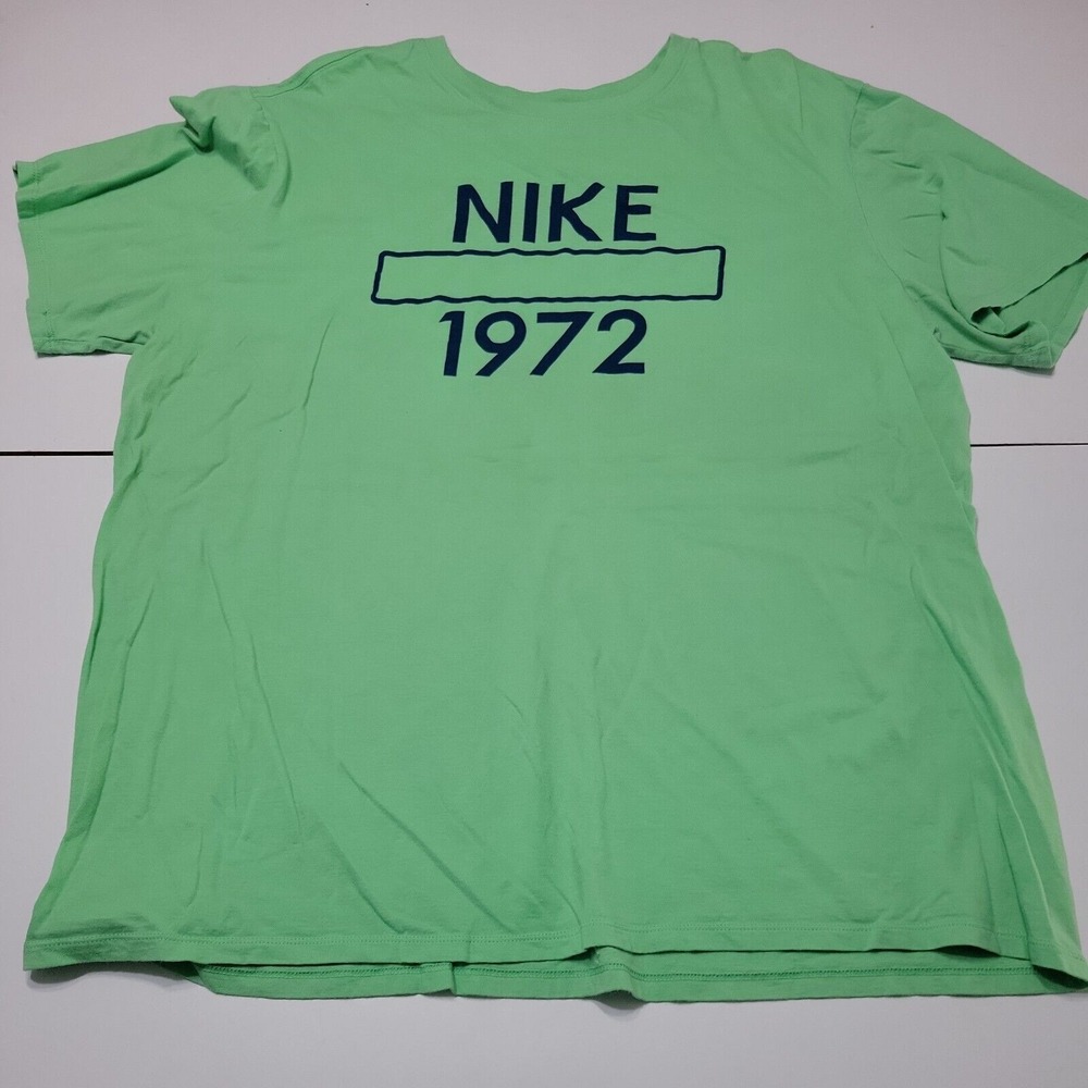 The Nike Tee 1972 Athletic Crew Neck Blue Womens XXL